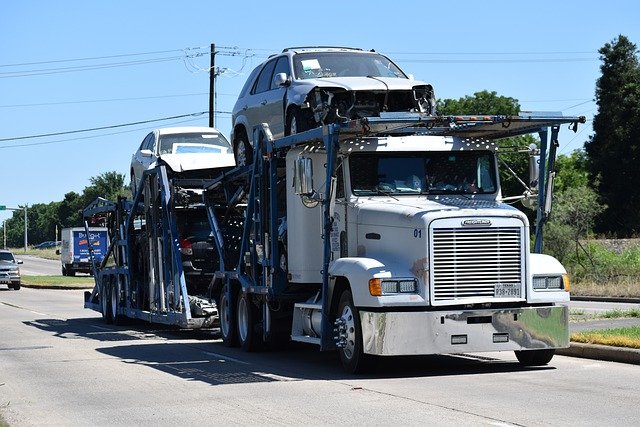 this image shows junk vehicle removal in Charlotte, NC