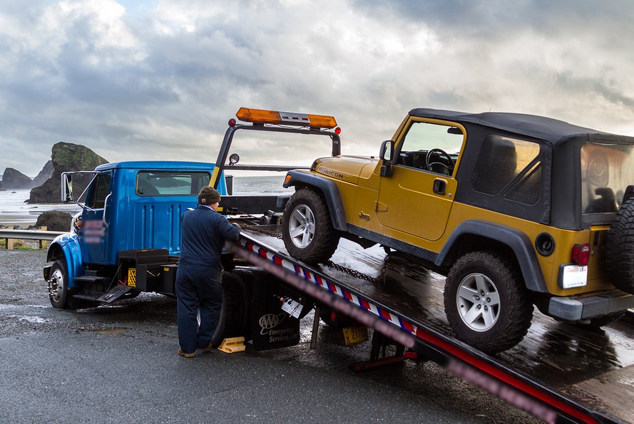 this image shows truck towing in Charlotte, NC