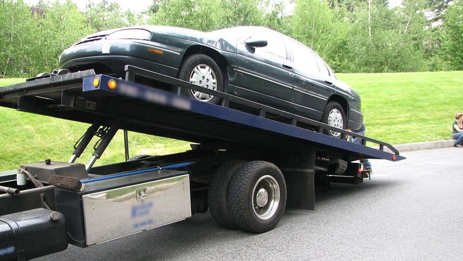 this image shows towing services in Lake Wylie, NC
